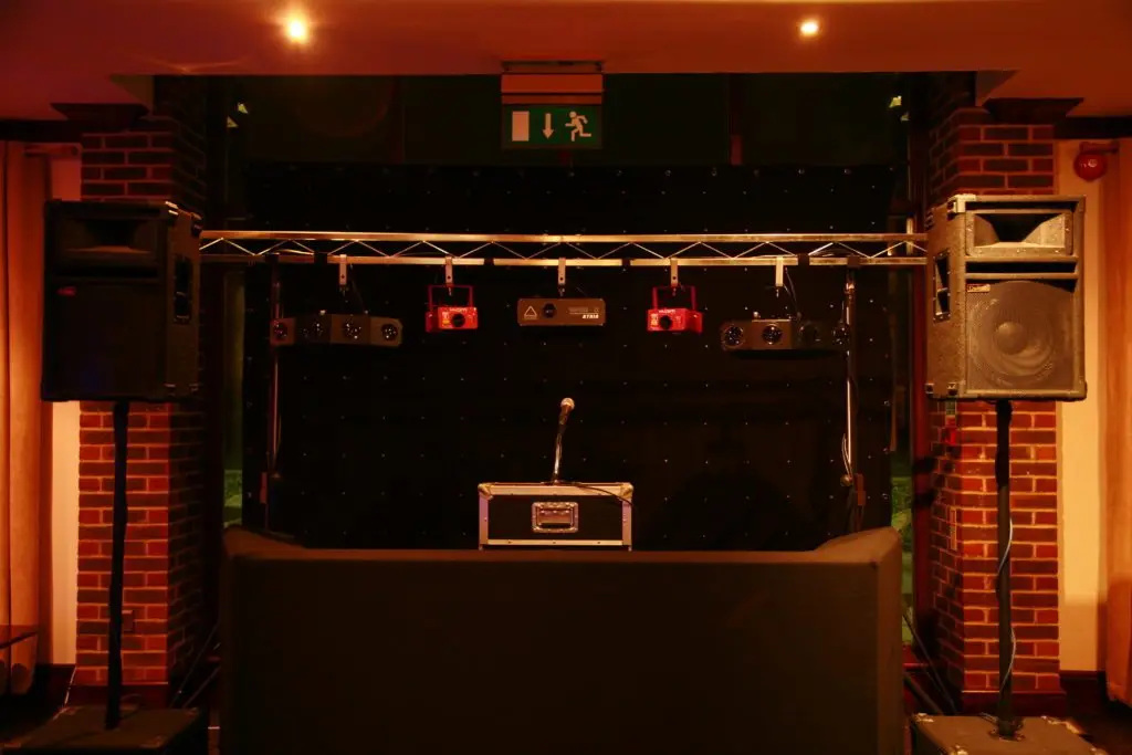 Nazeing Golf Club, Essex, Typical Set Up, No Lighting