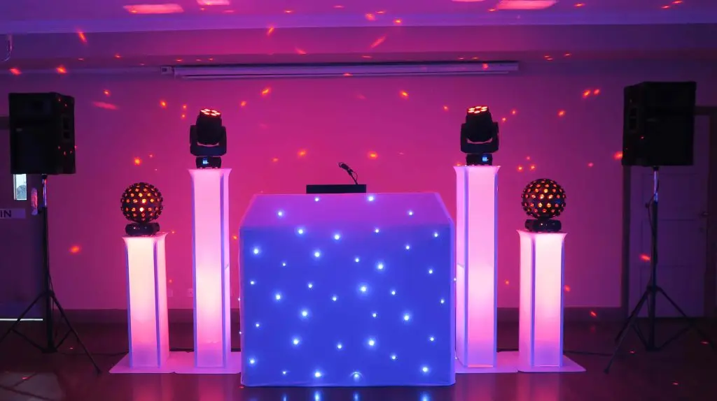 Chalkwell Park Rooms Southend Essex, White Premier Set Up, White Starlit Booth, Pink Uplighting