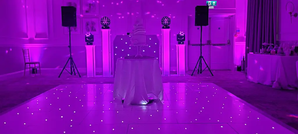 Horwood House Beds White Premier Set Up, White Starlit Booth, White LED Dance Floor, Pink Uplighting