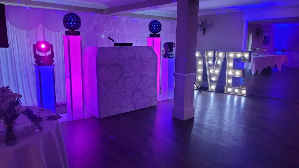 Sheene Mill Royston Herts, White Premier Set Up, White Booth, White LED Backdrop, LOVE Letters, Pink And Blue Uplighting
