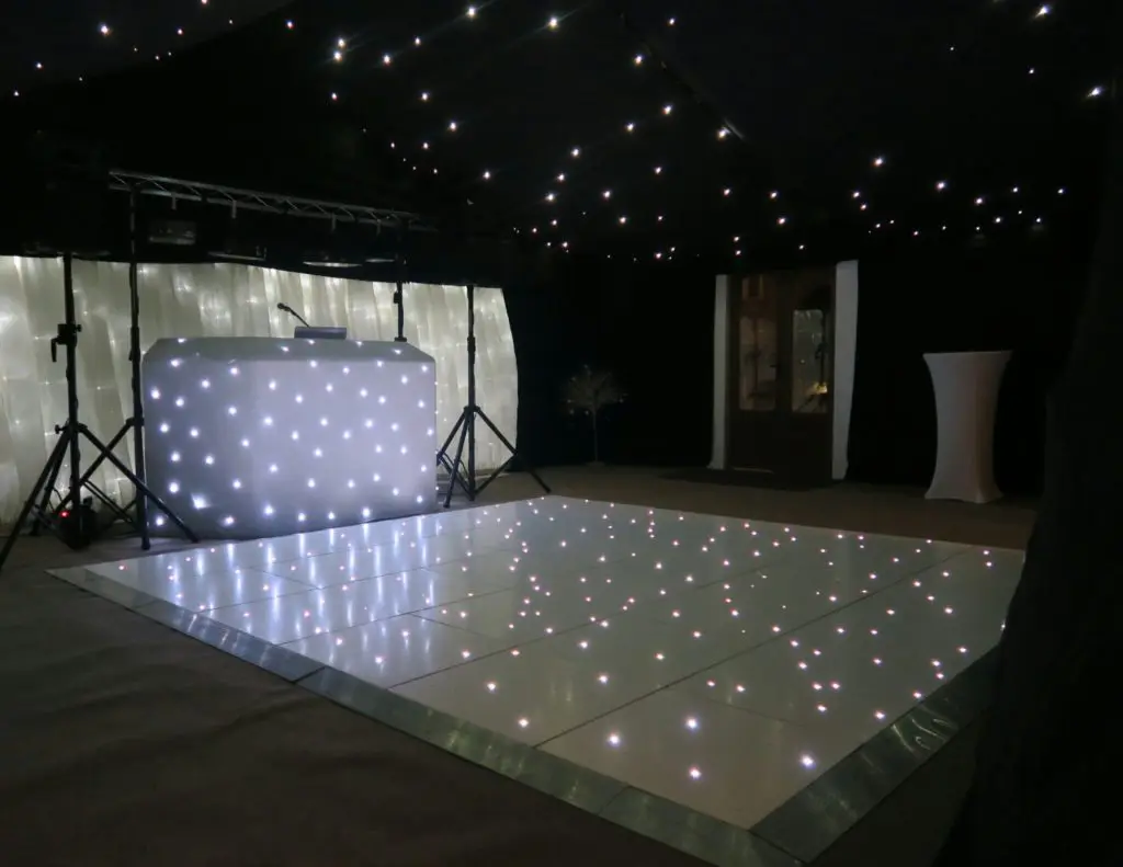Coltsfoot Country Retreat, Herts, Standard Set Up, White Starlit Booth & Backdrop, White LED Dance Floor