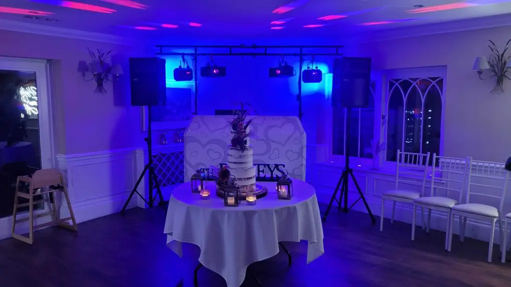 Sheene Mill Herts, Standard Set Up, White Booth, Blue Uplighting